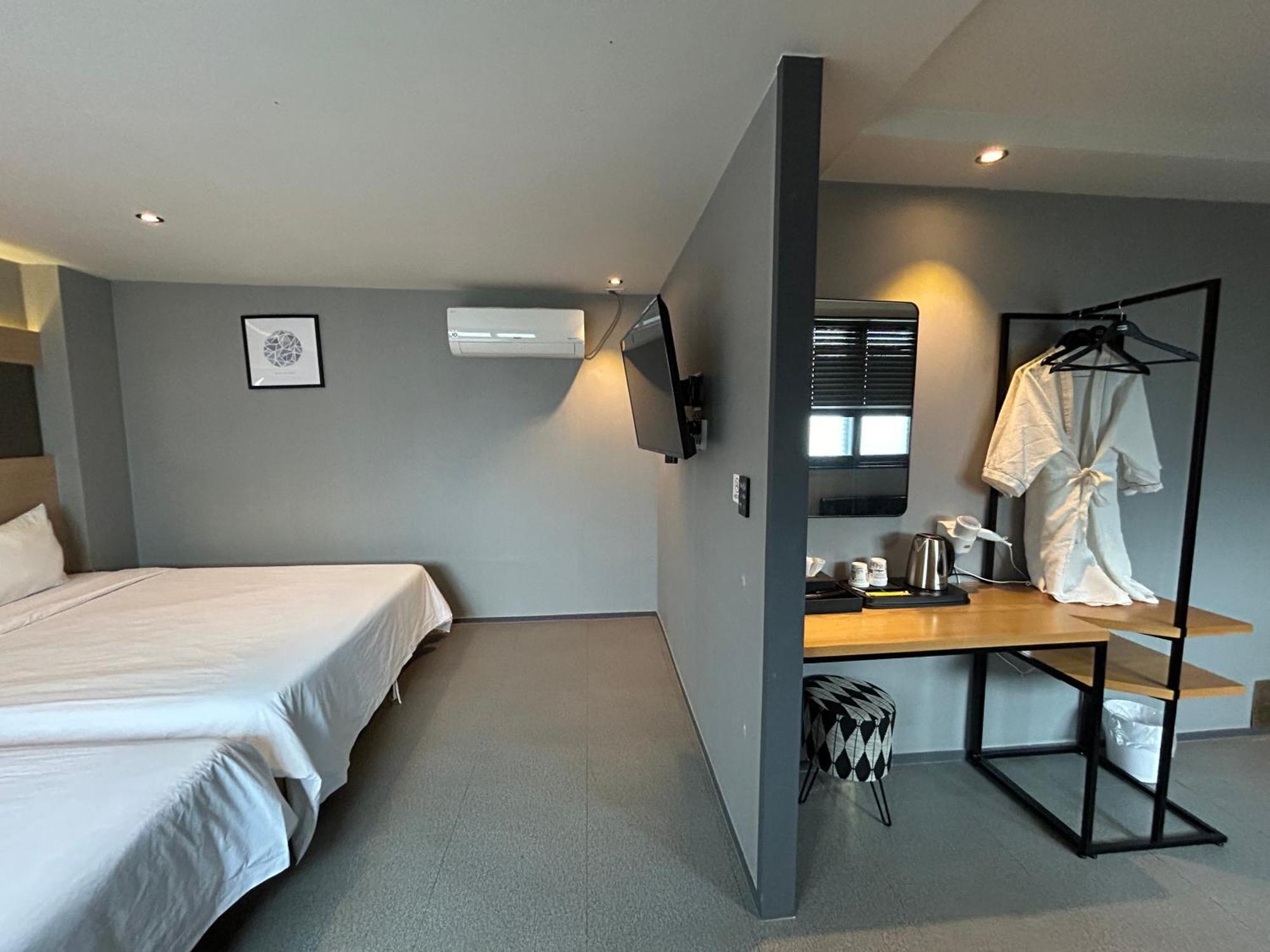 Deluxe Motel 巨济市 外观 照片