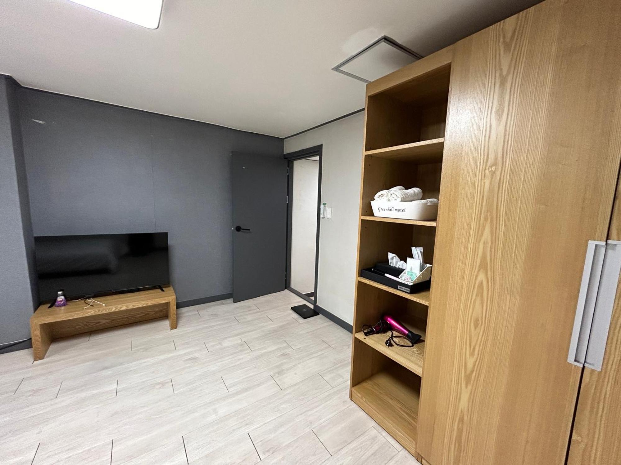 Deluxe Motel 巨济市 客房 照片