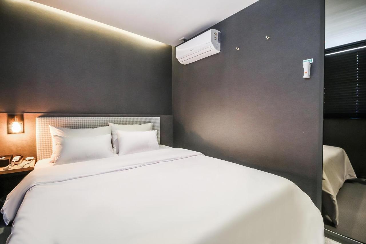 Deluxe Motel 巨济市 外观 照片
