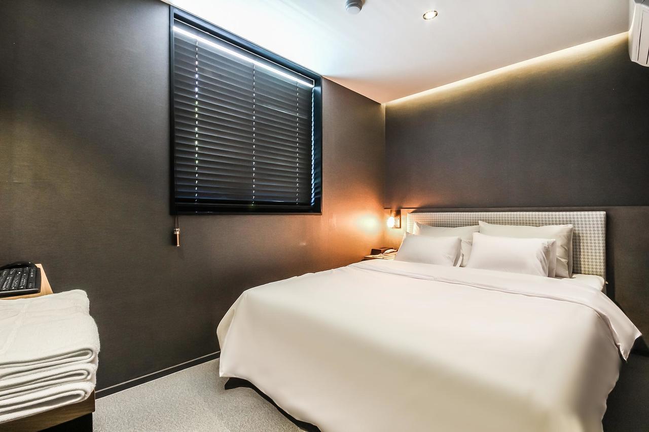 Deluxe Motel 巨济市 外观 照片