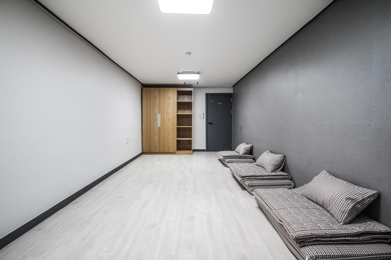 Deluxe Motel 巨济市 外观 照片
