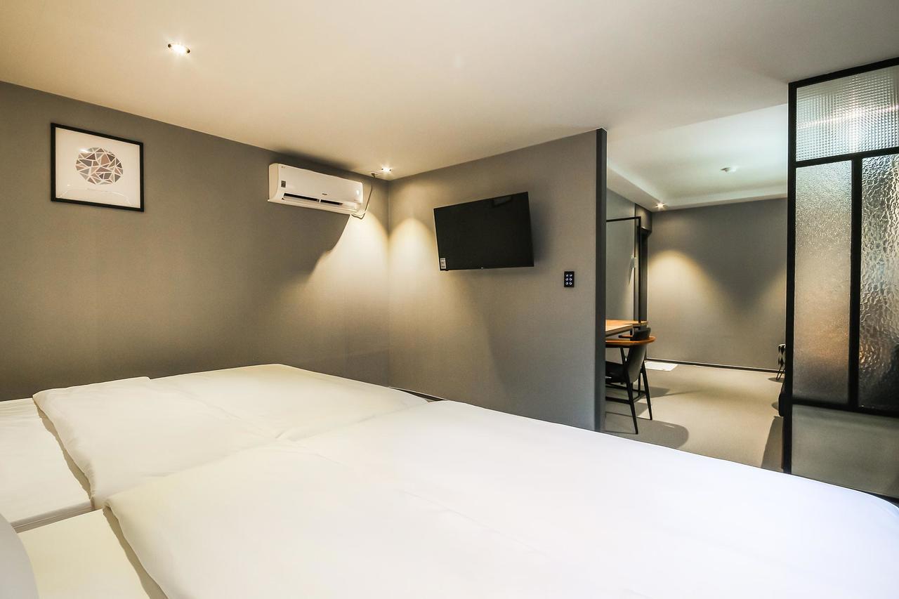 Deluxe Motel 巨济市 外观 照片