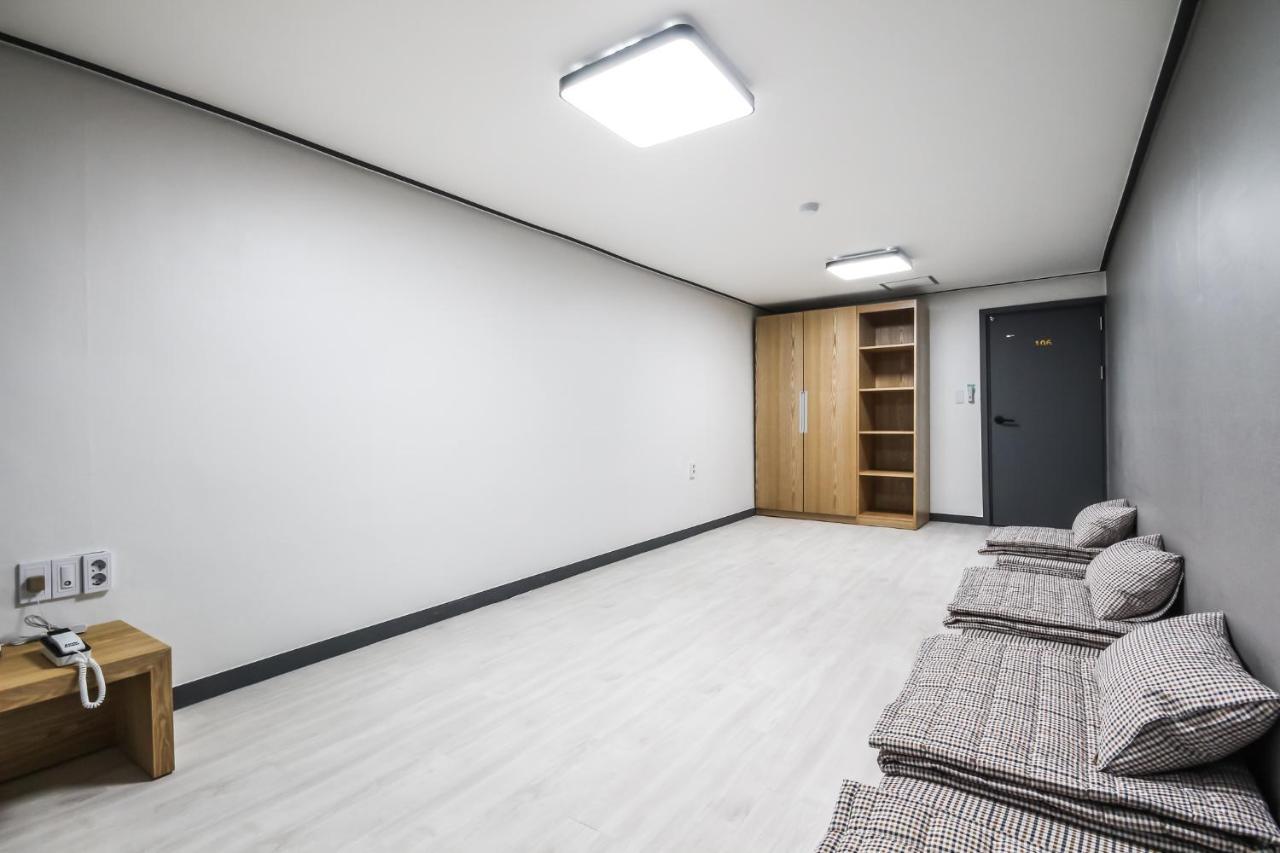 Deluxe Motel 巨济市 外观 照片
